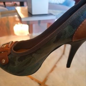 Camouflage Pumps